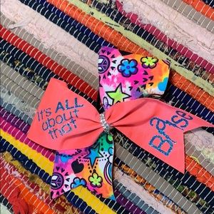 A cheer bow